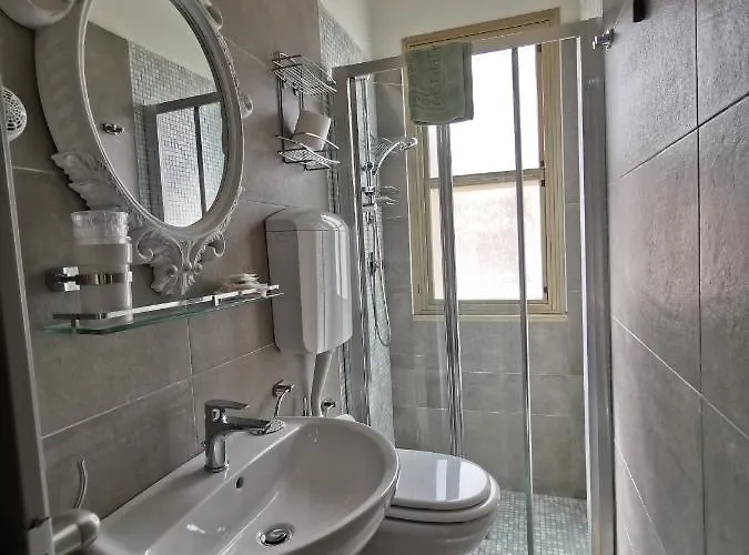 Hotel Vistamare Viserba 2*