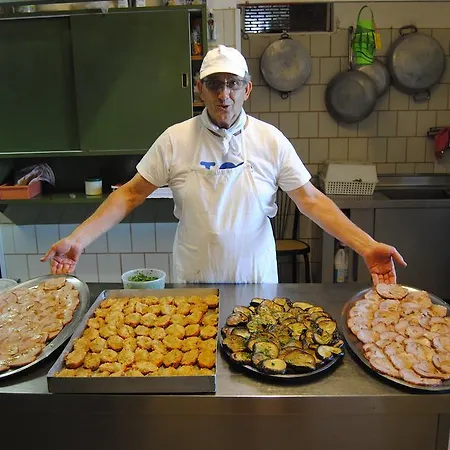 Szálloda Vistamare Viserba Rimini